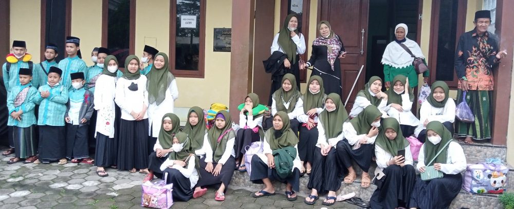 Panti Asuhan Yatim Piatu & Fakir- Hisyam Nur Musthofa